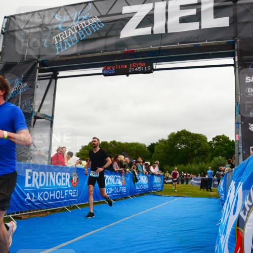 30.08.2026 - Elbe Triathlon Hamburg LAZAROV Photography http://msf.ph/oto/10083343 30.08.2026 11:35:34 Ziel 961, 1177, 1237 meine-sportfotos.de
