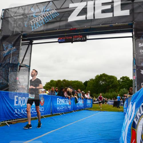 30.08.2026 - Elbe Triathlon Hamburg LAZAROV Photography http://msf.ph/oto/10083348 30.08.2026 11:35:35 Ziel 961, 1177, 1237 meine-sportfotos.de