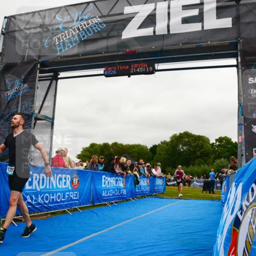 30.08.2026 - Elbe Triathlon Hamburg LAZAROV Photography http://msf.ph/oto/10083354 30.08.2026 11:35:35 Ziel 961, 1177, 1237 meine-sportfotos.de