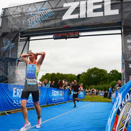 30.08.2026 - Elbe Triathlon Hamburg LAZAROV Photography http://msf.ph/oto/10083377 30.08.2026 11:35:55 Ziel 1168, 1295, 1435, 1439 meine-sportfotos.de