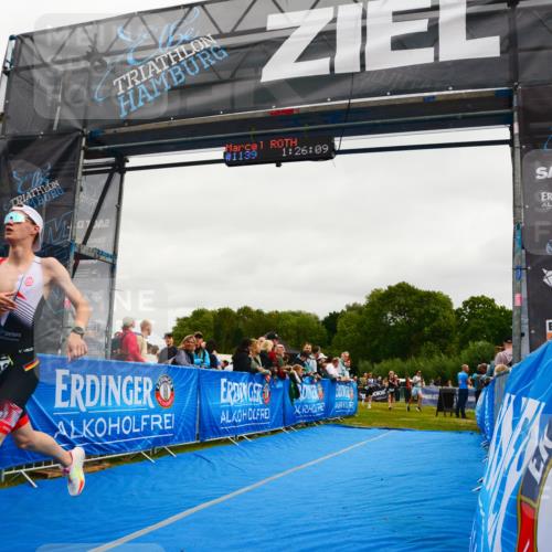 30.08.2026 - Elbe Triathlon Hamburg LAZAROV Photography http://msf.ph/oto/10083522 30.08.2026 11:36:26 Ziel 977, 1446 meine-sportfotos.de