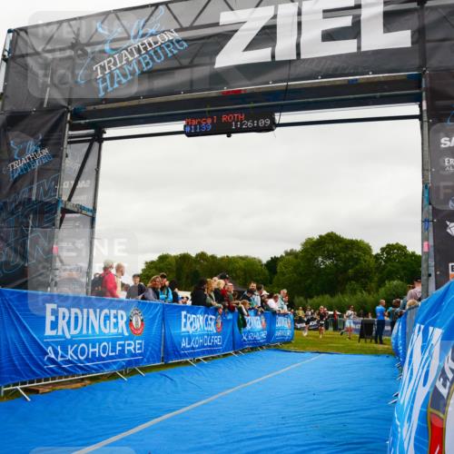 30.08.2026 - Elbe Triathlon Hamburg LAZAROV Photography http://msf.ph/oto/10083524 30.08.2026 11:36:26 Ziel 977, 1446 meine-sportfotos.de