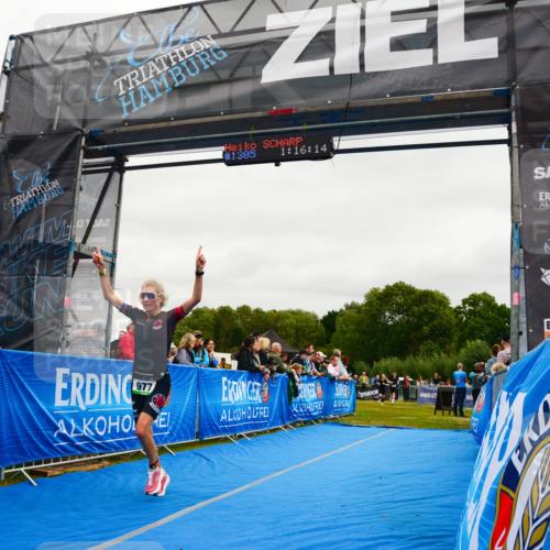 30.08.2026 - Elbe Triathlon Hamburg LAZAROV Photography http://msf.ph/oto/10083531 30.08.2026 11:36:33 Ziel 568, 882, 977 meine-sportfotos.de