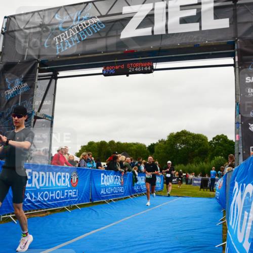 30.08.2026 - Elbe Triathlon Hamburg LAZAROV Photography http://msf.ph/oto/10083600 30.08.2026 11:37:01 Ziel 879, 1011, 1050, 1132, 1307 meine-sportfotos.de