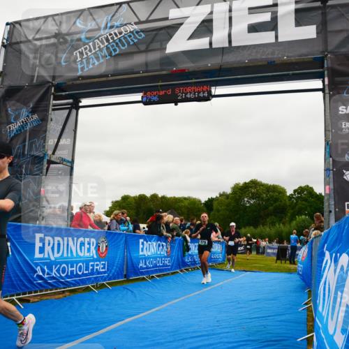 30.08.2026 - Elbe Triathlon Hamburg LAZAROV Photography http://msf.ph/oto/10083602 30.08.2026 11:37:01 Ziel 879, 1011, 1050, 1132, 1307 meine-sportfotos.de