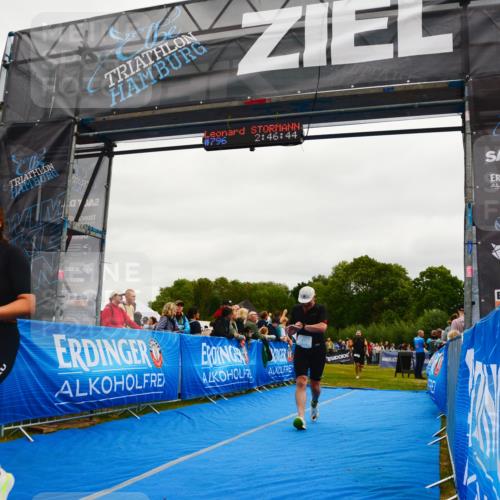 30.08.2026 - Elbe Triathlon Hamburg LAZAROV Photography http://msf.ph/oto/10083614 30.08.2026 11:37:03 Ziel 879, 1050, 1132, 1307 meine-sportfotos.de