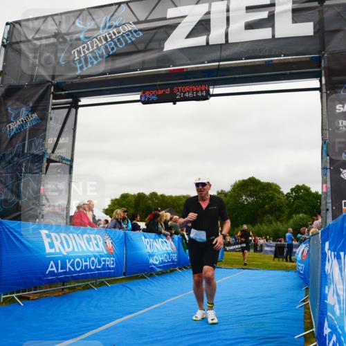 30.08.2026 - Elbe Triathlon Hamburg LAZAROV Photography http://msf.ph/oto/10083617 30.08.2026 11:37:04 Ziel 879, 1050, 1132, 1307 meine-sportfotos.de
