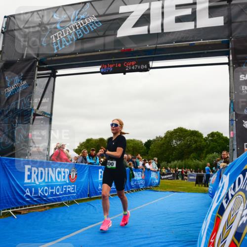 30.08.2026 - Elbe Triathlon Hamburg LAZAROV Photography http://msf.ph/oto/10083665 30.08.2026 11:37:24 Ziel 800, 824, 1341 meine-sportfotos.de