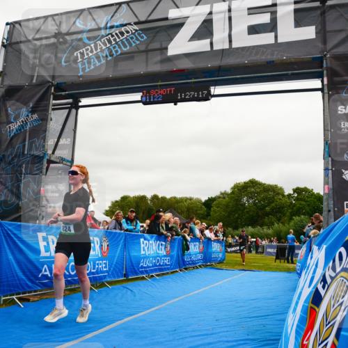 30.08.2026 - Elbe Triathlon Hamburg LAZAROV Photography http://msf.ph/oto/10083669 30.08.2026 11:37:32 Ziel 824, 1334 meine-sportfotos.de