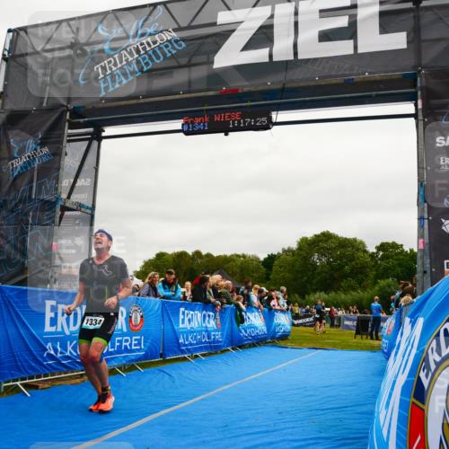 30.08.2026 - Elbe Triathlon Hamburg LAZAROV Photography http://msf.ph/oto/10083683 30.08.2026 11:37:36 Ziel 824, 1264, 1334, 1440 meine-sportfotos.de