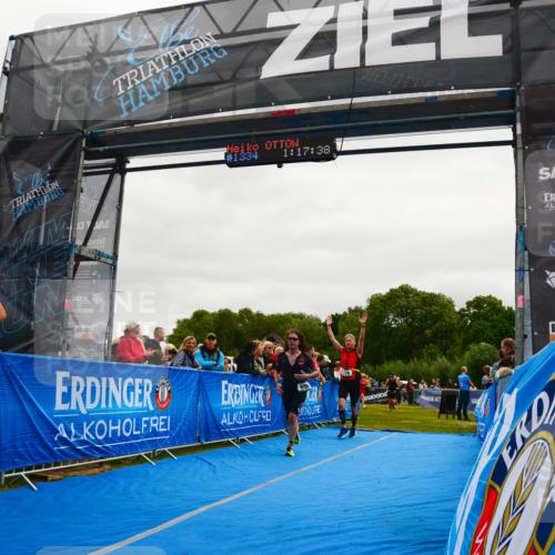 30.08.2026 - Elbe Triathlon Hamburg LAZAROV Photography http://msf.ph/oto/10083755 30.08.2026 11:37:54 Ziel 696, 726, 757, 759, 1298, 1374 meine-sportfotos.de
