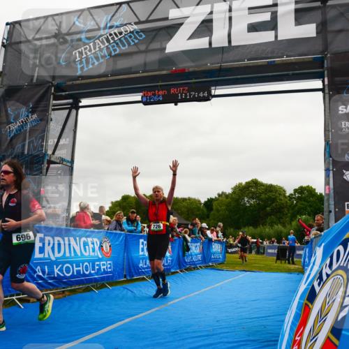 30.08.2026 - Elbe Triathlon Hamburg LAZAROV Photography http://msf.ph/oto/10083770 30.08.2026 11:37:56 Ziel 696, 726, 759, 1298, 1374 meine-sportfotos.de