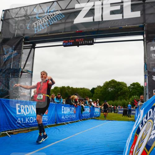 30.08.2026 - Elbe Triathlon Hamburg LAZAROV Photography http://msf.ph/oto/10083780 30.08.2026 11:37:57 Ziel 696, 726, 759, 1298, 1374 meine-sportfotos.de