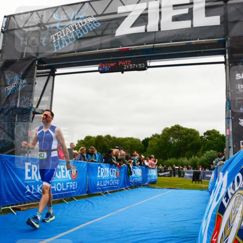 30.08.2026 - Elbe Triathlon Hamburg LAZAROV Photography http://msf.ph/oto/10083827 30.08.2026 11:38:10 Ziel  meine-sportfotos.de
