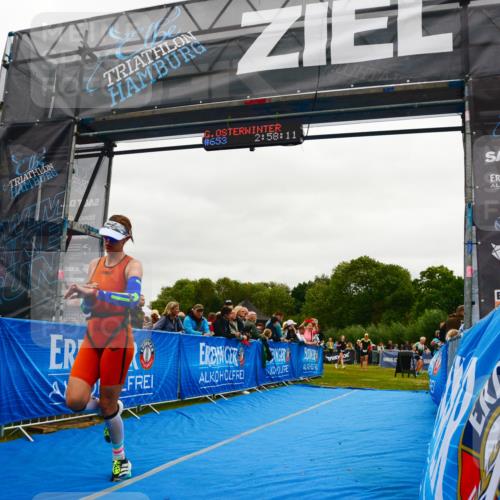 30.08.2026 - Elbe Triathlon Hamburg LAZAROV Photography http://msf.ph/oto/10083859 30.08.2026 11:38:28 Ziel 1300, 1422 meine-sportfotos.de