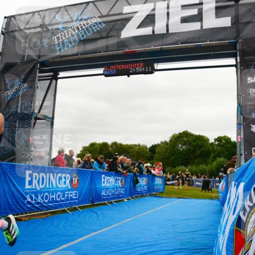 30.08.2026 - Elbe Triathlon Hamburg LAZAROV Photography http://msf.ph/oto/10083863 30.08.2026 11:38:29 Ziel 1300, 1422 meine-sportfotos.de