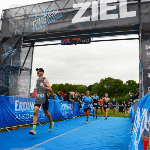 30.08.2026 - Elbe Triathlon Hamburg LAZAROV Photography http://msf.ph/oto/10083884 30.08.2026 11:38:38 Ziel 867, 1226, 1253, 1271, 1300, 1354, 1444 meine-sportfotos.de