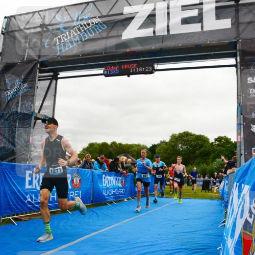 30.08.2026 - Elbe Triathlon Hamburg LAZAROV Photography http://msf.ph/oto/10083886 30.08.2026 11:38:38 Ziel 867, 1226, 1253, 1271, 1300, 1354, 1444 meine-sportfotos.de