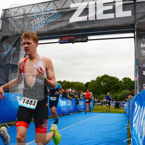 30.08.2026 - Elbe Triathlon Hamburg LAZAROV Photography http://msf.ph/oto/10083907 30.08.2026 11:38:40 Ziel 867, 1226, 1253, 1271, 1354, 1444 meine-sportfotos.de
