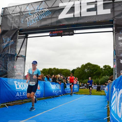 30.08.2026 - Elbe Triathlon Hamburg LAZAROV Photography http://msf.ph/oto/10083910 30.08.2026 11:38:40 Ziel 867, 1226, 1253, 1271, 1354, 1444 meine-sportfotos.de