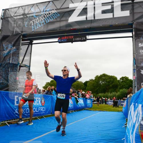 30.08.2026 - Elbe Triathlon Hamburg LAZAROV Photography http://msf.ph/oto/10083926 30.08.2026 11:38:43 Ziel 867, 1162, 1226, 1253, 1354, 1444 meine-sportfotos.de