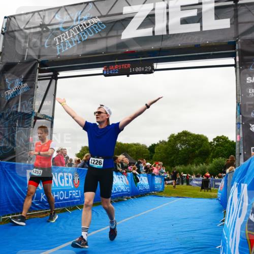 30.08.2026 - Elbe Triathlon Hamburg LAZAROV Photography http://msf.ph/oto/10083927 30.08.2026 11:38:44 Ziel 1162, 1226, 1253, 1354 meine-sportfotos.de