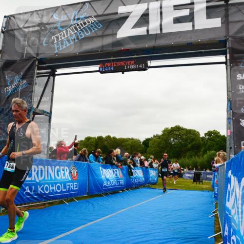 30.08.2026 - Elbe Triathlon Hamburg LAZAROV Photography http://msf.ph/oto/10083983 30.08.2026 11:39:03 Ziel 936, 1158, 1169, 1319, 1346, 1456 meine-sportfotos.de