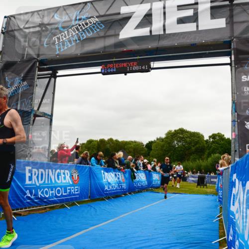30.08.2026 - Elbe Triathlon Hamburg LAZAROV Photography http://msf.ph/oto/10083984 30.08.2026 11:39:04 Ziel 936, 1158, 1169, 1319, 1346, 1456 meine-sportfotos.de
