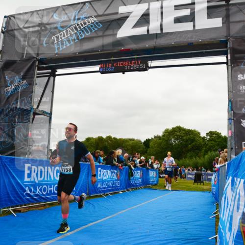 30.08.2026 - Elbe Triathlon Hamburg LAZAROV Photography http://msf.ph/oto/10083992 30.08.2026 11:39:06 Ziel 1158, 1169, 1319, 1346, 1456 meine-sportfotos.de