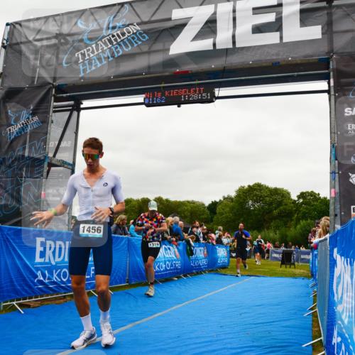 30.08.2026 - Elbe Triathlon Hamburg LAZAROV Photography http://msf.ph/oto/10084007 30.08.2026 11:39:09 Ziel 877, 1158, 1169, 1319, 1456 meine-sportfotos.de