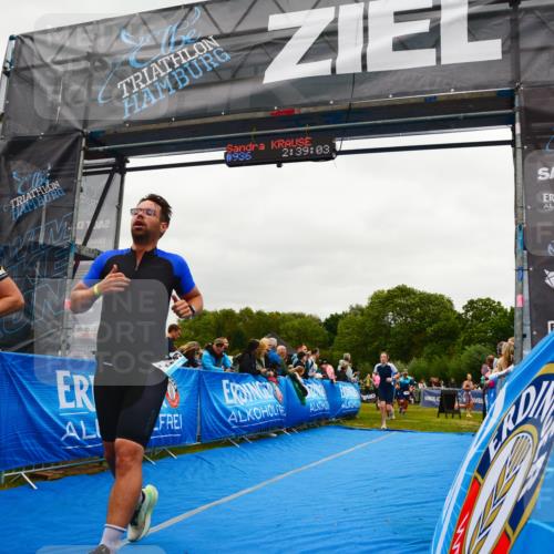 30.08.2026 - Elbe Triathlon Hamburg LAZAROV Photography http://msf.ph/oto/10084021 30.08.2026 11:39:12 Ziel 709, 877, 1064, 1169, 1214, 1256, 1319, 1456 meine-sportfotos.de