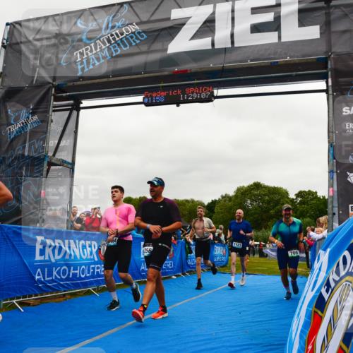 30.08.2026 - Elbe Triathlon Hamburg LAZAROV Photography http://msf.ph/oto/10084039 30.08.2026 11:39:20 Ziel 709, 992, 1064, 1123, 1125, 1205, 1214, 1256 meine-sportfotos.de