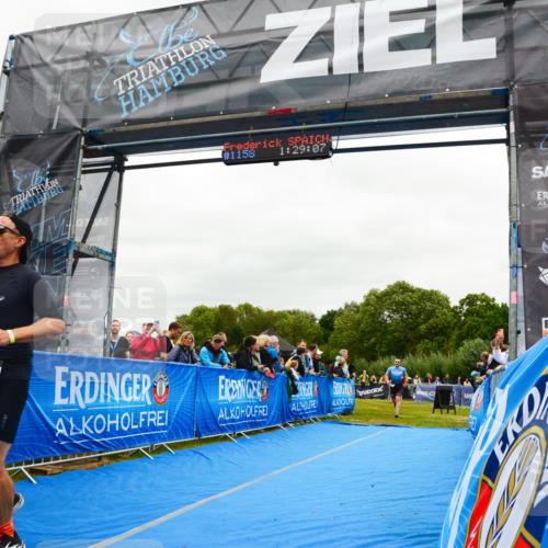 30.08.2026 - Elbe Triathlon Hamburg LAZAROV Photography http://msf.ph/oto/10084058 30.08.2026 11:39:24 Ziel 709, 926, 992, 1123, 1125, 1205 meine-sportfotos.de