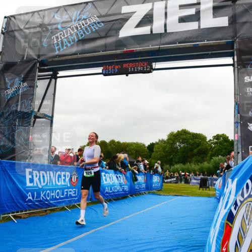 30.08.2026 - Elbe Triathlon Hamburg LAZAROV Photography http://msf.ph/oto/10084066 30.08.2026 11:39:32 Ziel 926, 979, 992 meine-sportfotos.de