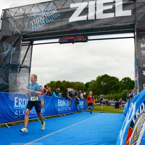 30.08.2026 - Elbe Triathlon Hamburg LAZAROV Photography http://msf.ph/oto/10084073 30.08.2026 11:39:40 Ziel 802, 812, 979, 1146 meine-sportfotos.de