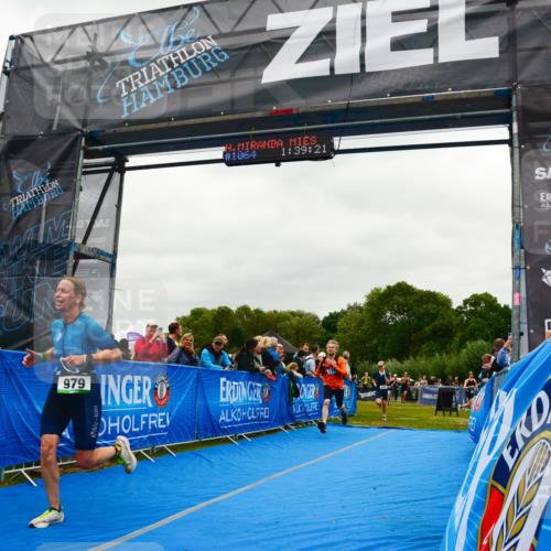 30.08.2026 - Elbe Triathlon Hamburg LAZAROV Photography http://msf.ph/oto/10084074 30.08.2026 11:39:40 Ziel 802, 812, 979, 1146 meine-sportfotos.de