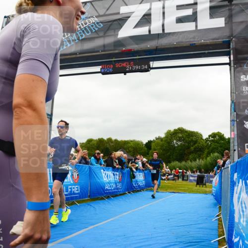 30.08.2026 - Elbe Triathlon Hamburg LAZAROV Photography http://msf.ph/oto/10084140 30.08.2026 11:39:54 Ziel 657, 697, 742, 871, 1268, 1371 meine-sportfotos.de