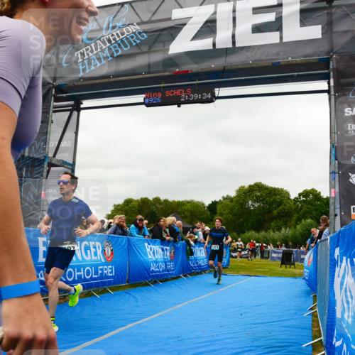 30.08.2026 - Elbe Triathlon Hamburg LAZAROV Photography http://msf.ph/oto/10084142 30.08.2026 11:39:54 Ziel 657, 697, 742, 871, 1268, 1371 meine-sportfotos.de