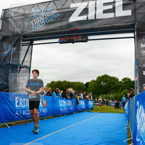 30.08.2026 - Elbe Triathlon Hamburg LAZAROV Photography http://msf.ph/oto/10084158 30.08.2026 11:39:56 Ziel 697, 742, 1268, 1371 meine-sportfotos.de