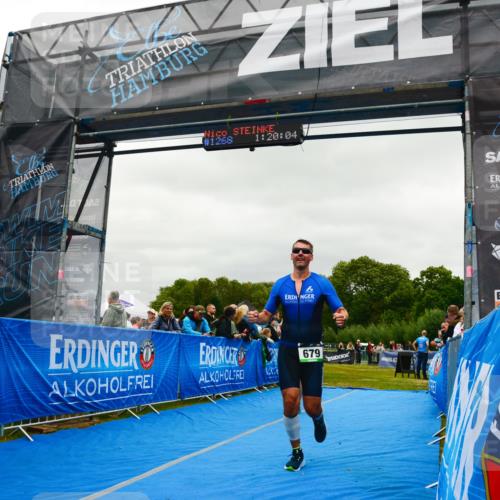 30.08.2026 - Elbe Triathlon Hamburg LAZAROV Photography http://msf.ph/oto/10084208 30.08.2026 11:40:22 Ziel 679, 1269 meine-sportfotos.de