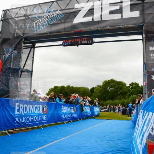 30.08.2026 - Elbe Triathlon Hamburg LAZAROV Photography http://msf.ph/oto/10084246 30.08.2026 11:40:36 Ziel 1130 meine-sportfotos.de