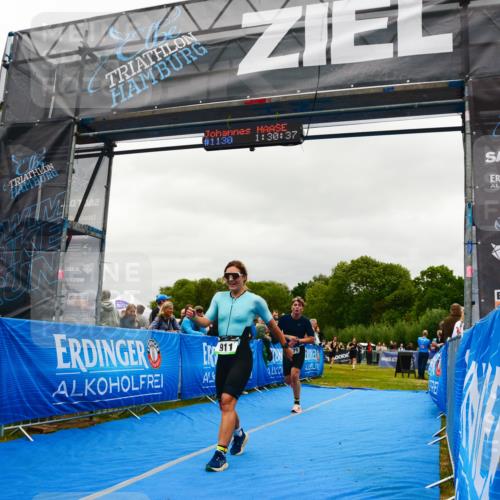 30.08.2026 - Elbe Triathlon Hamburg LAZAROV Photography http://msf.ph/oto/10084250 30.08.2026 11:40:48 Ziel 694, 911, 933, 1375 meine-sportfotos.de