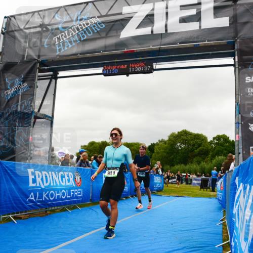 30.08.2026 - Elbe Triathlon Hamburg LAZAROV Photography http://msf.ph/oto/10084252 30.08.2026 11:40:48 Ziel 694, 911, 933, 1375 meine-sportfotos.de