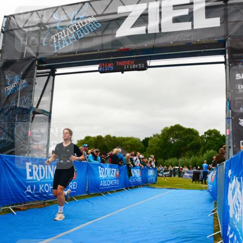 30.08.2026 - Elbe Triathlon Hamburg LAZAROV Photography http://msf.ph/oto/10084288 30.08.2026 11:40:55 Ziel 694, 933 meine-sportfotos.de
