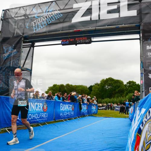 30.08.2026 - Elbe Triathlon Hamburg LAZAROV Photography http://msf.ph/oto/10084337 30.08.2026 11:41:10 Ziel 920, 1302 meine-sportfotos.de