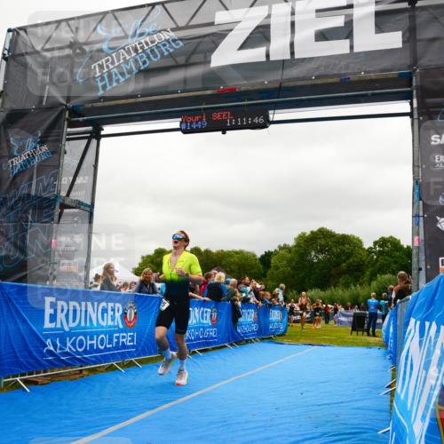 30.08.2026 - Elbe Triathlon Hamburg LAZAROV Photography http://msf.ph/oto/10084379 30.08.2026 11:41:45 Ziel 795, 1272, 1449 meine-sportfotos.de