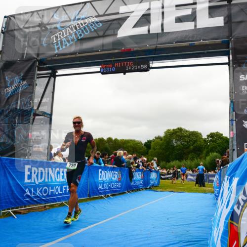30.08.2026 - Elbe Triathlon Hamburg LAZAROV Photography http://msf.ph/oto/10084421 30.08.2026 11:42:03 Ziel 720, 1207 meine-sportfotos.de