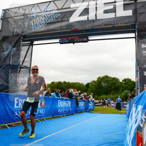 30.08.2026 - Elbe Triathlon Hamburg LAZAROV Photography http://msf.ph/oto/10084425 30.08.2026 11:42:03 Ziel 720, 1207 meine-sportfotos.de