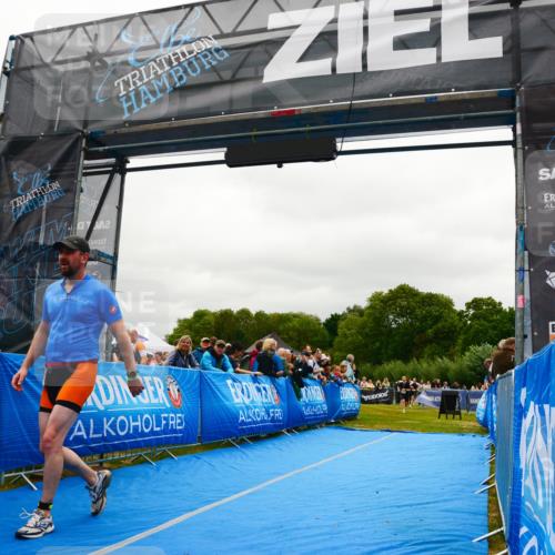 30.08.2026 - Elbe Triathlon Hamburg LAZAROV Photography http://msf.ph/oto/10084441 30.08.2026 11:42:12 Ziel 864, 1207 meine-sportfotos.de