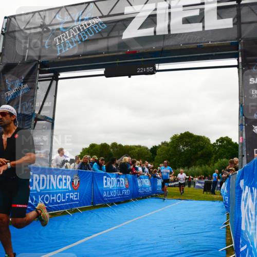 30.08.2026 - Elbe Triathlon Hamburg LAZAROV Photography http://msf.ph/oto/10084510 30.08.2026 11:42:54 Ziel 805, 1238, 1257, 1303, 1325 meine-sportfotos.de